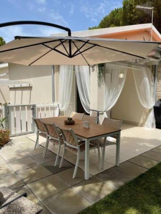 Zaffiro Casa Vacanze Al Mare Valledoria  Exterior foto